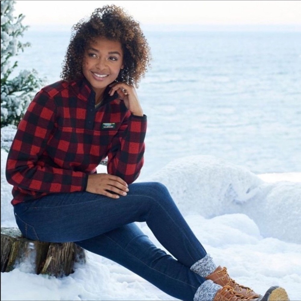 LL Bean Women's Sweater Fleece Pullover Red Buffalo Plaid Mountain Logo Snaps M